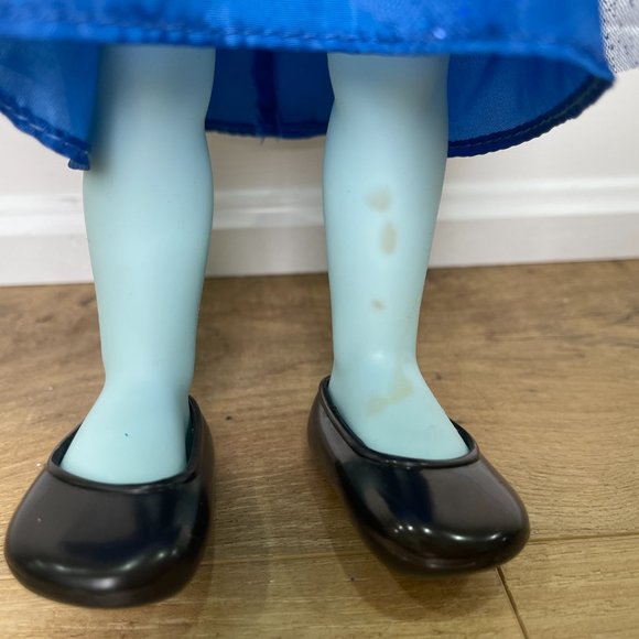 Disney Elsa Toddler Doll - Picture 12 of 12